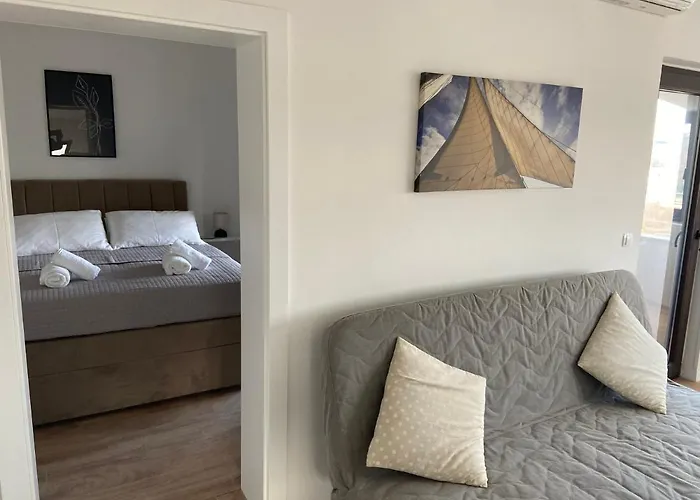 Mima * Петрчане