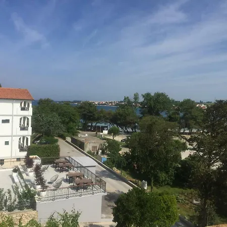 Mima Appartement Petrcane